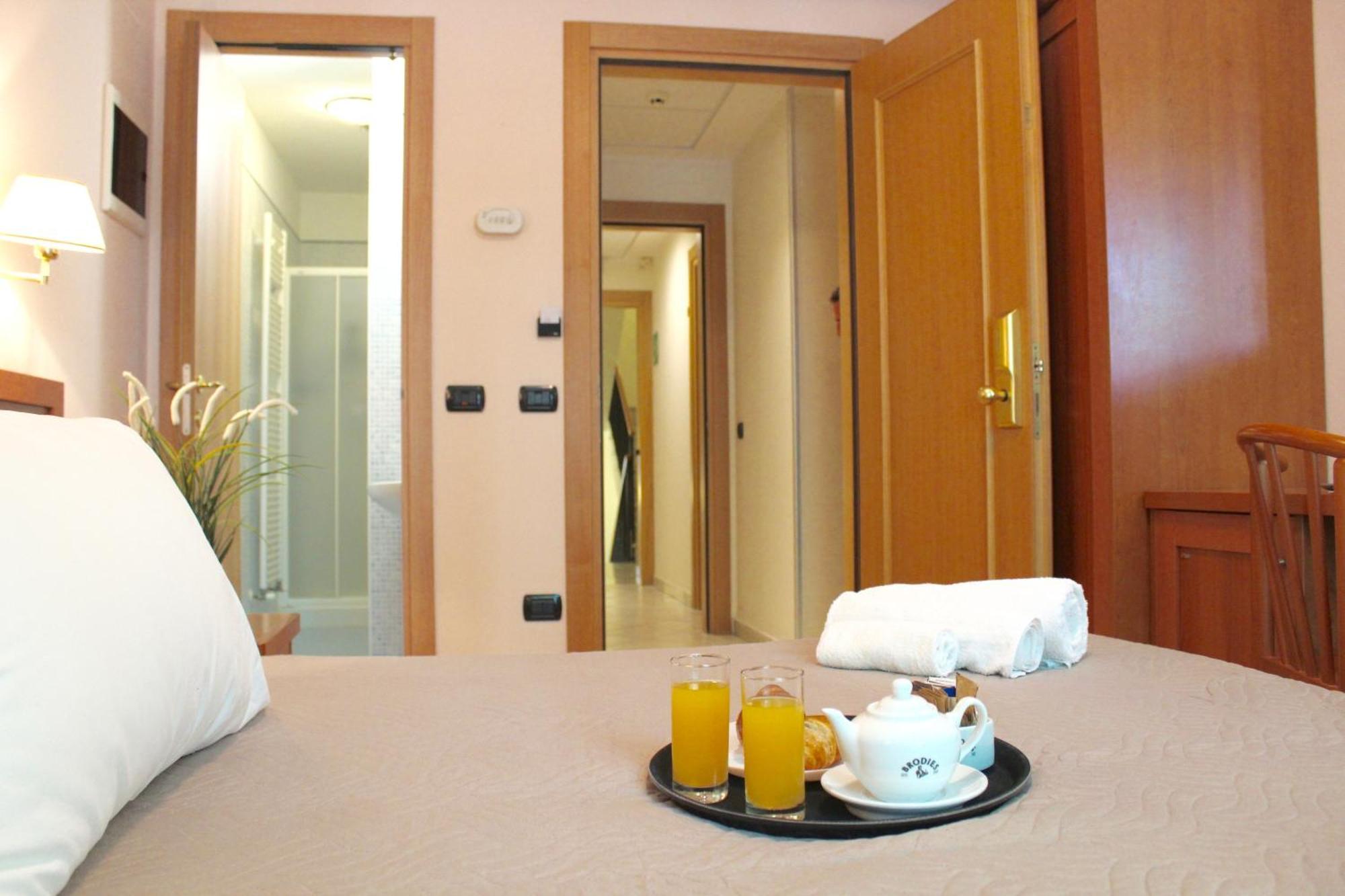 Hotel Jole Cesena Bagian luar foto