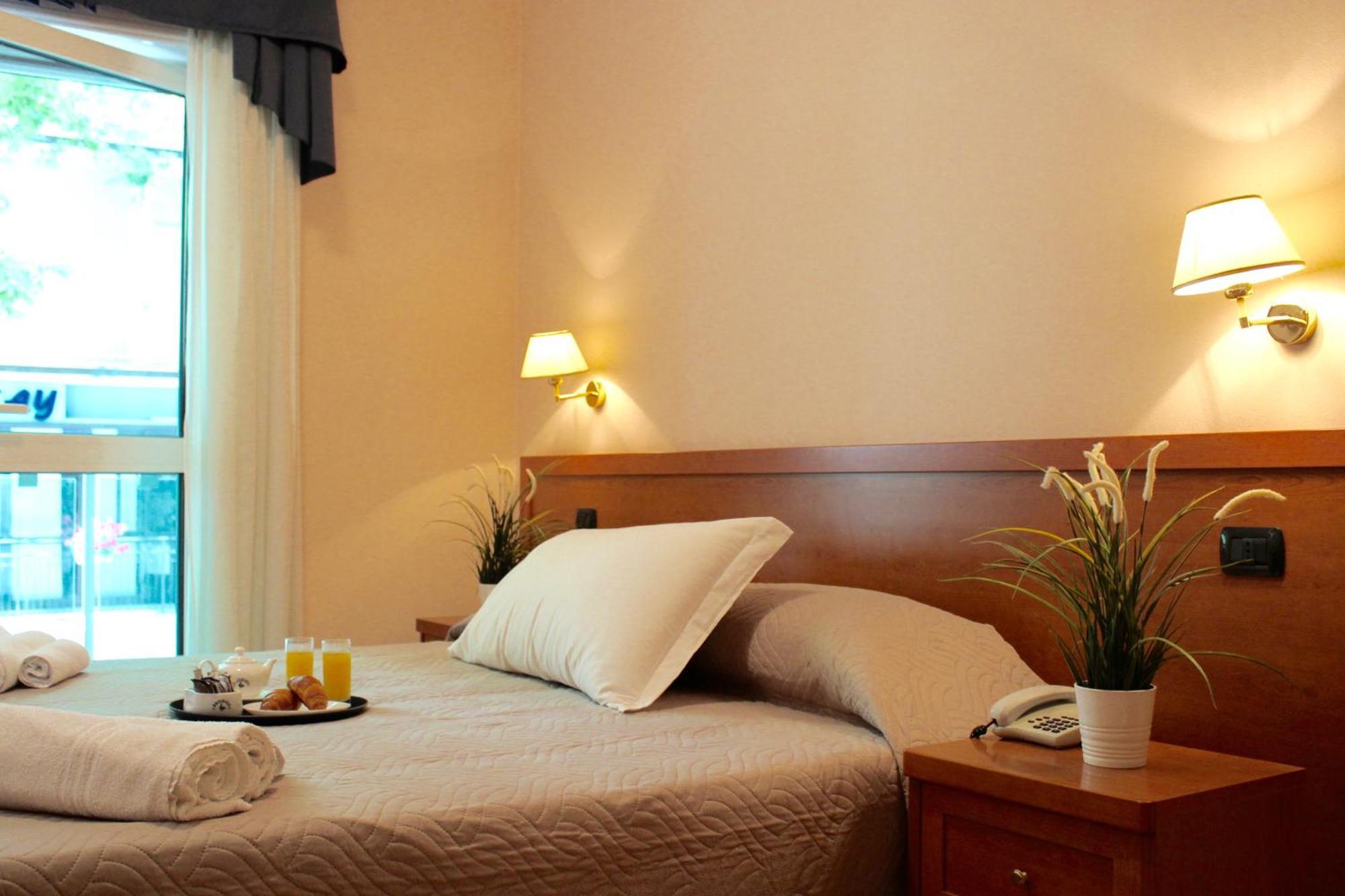 Hotel Jole Cesena Bagian luar foto