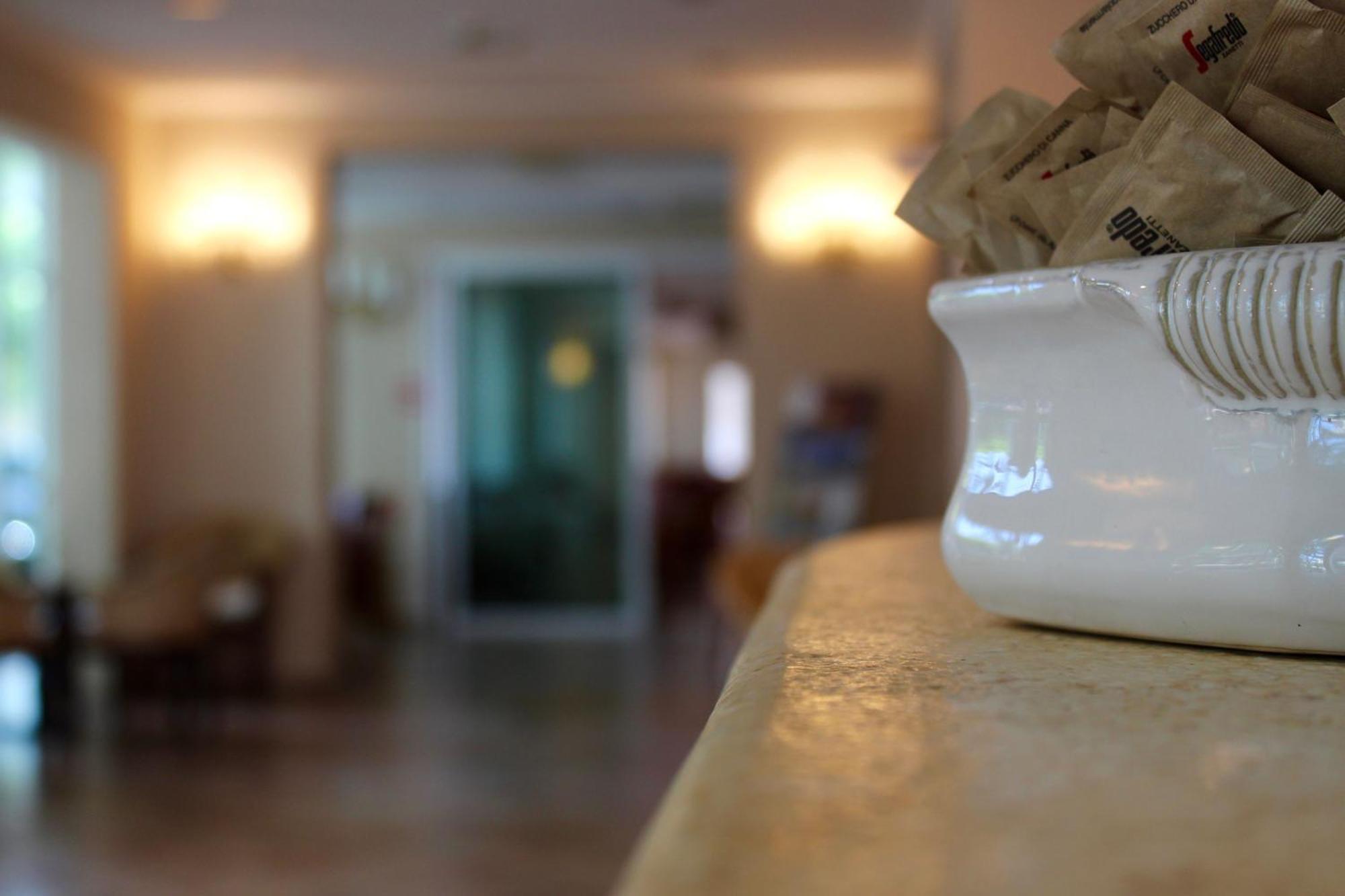 Hotel Jole Cesena Bagian luar foto