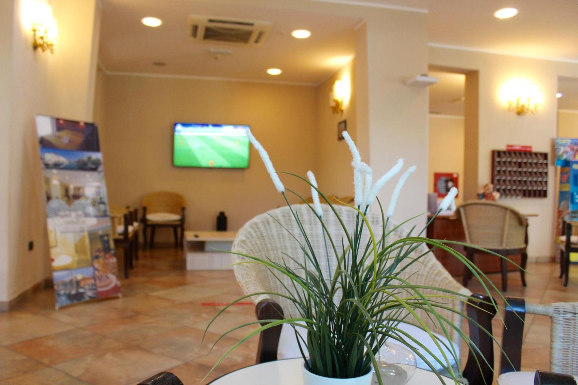 Hotel Jole Cesena Bagian luar foto
